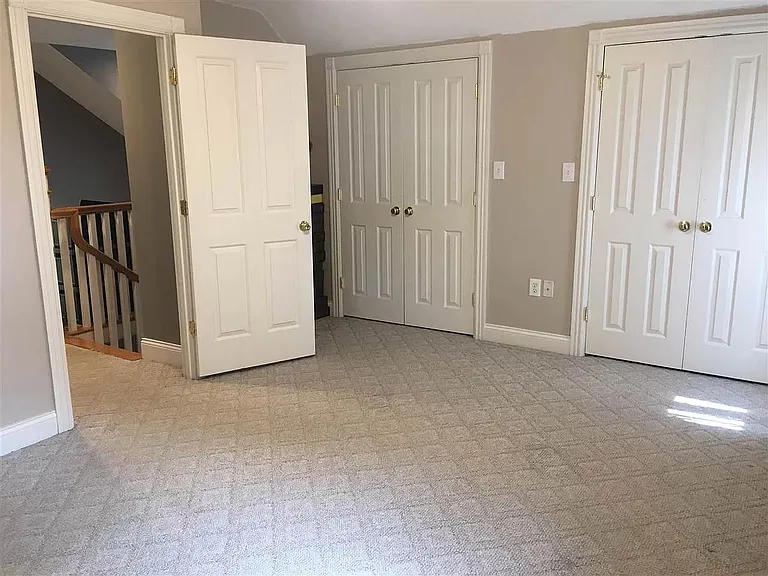 209 N Bedelia St — Photo 41