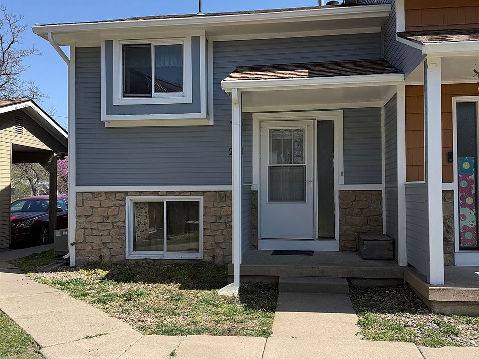 1st image of 3210 S Handley St APT 201
