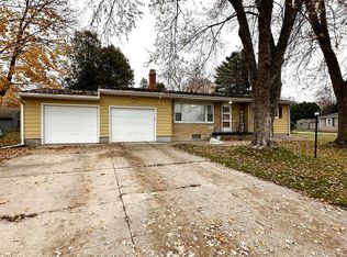 1505 S 9th St, Watertown, WI 53094