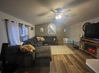 21617 90th St, Cresco, IA 52136