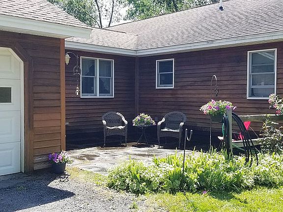 5th image of 9813 Skaneateles Tpke