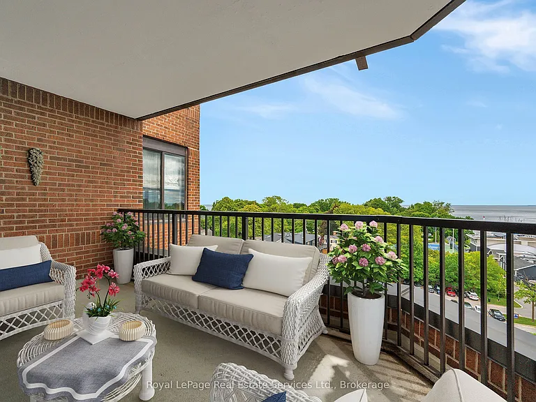 100 Lakeshore Rd E #1105 — Photo 16