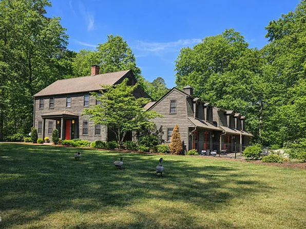 7875 Burnett Rd, Dunn, NC 28334