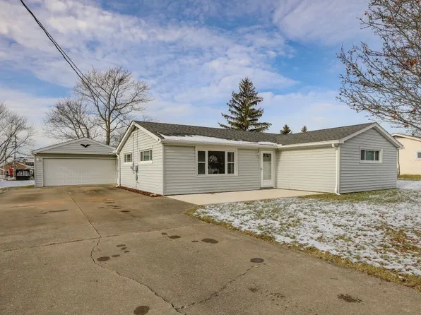 9275 June Dr, Streetsboro, OH 44241