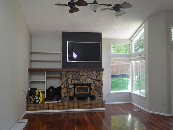 4th image of 7710 E Van Buren St