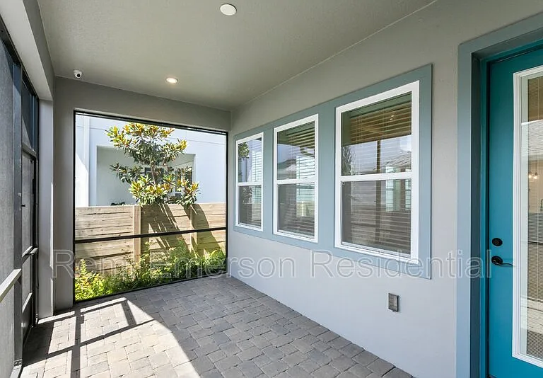 8828 Sperry St — Photo 21