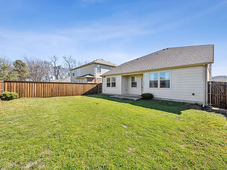 5308 Bridgeport Rd — Photo 32