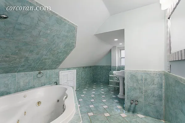 Sold by Corcoran | media 27