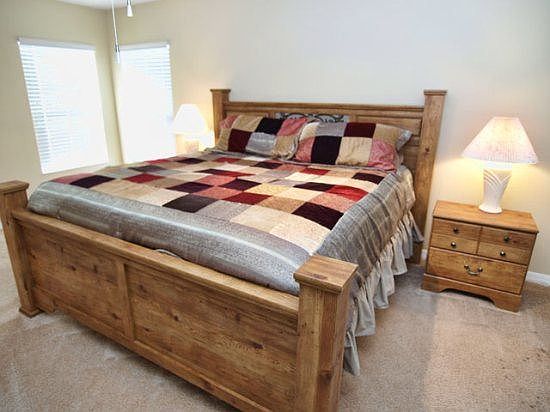 BT5P548RB-king-master-bedroom