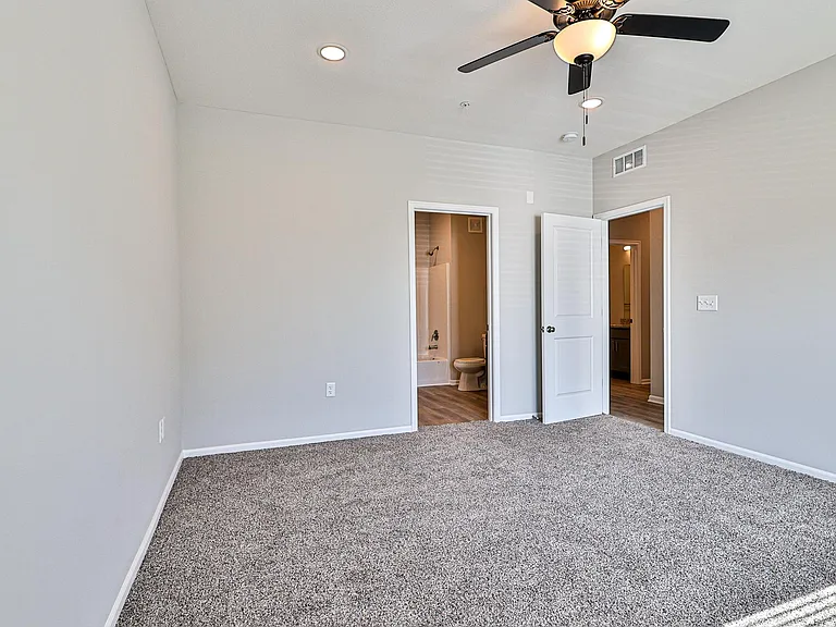 The Lofts at Bridgewood — Photo 53
