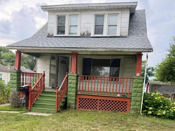 1373 Montie Rd, Lincoln Park, MI 48146