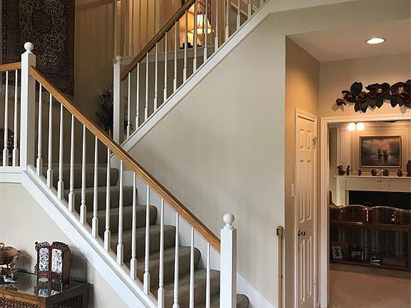 4th image of 24707 Brattle Dr