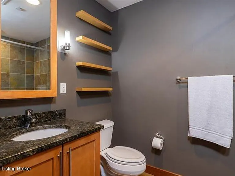 309 E Market St #313 — Photo 25