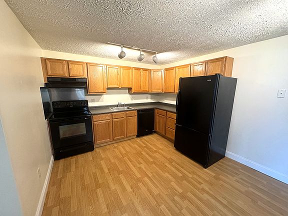 2nd image of 535 Calef Rd