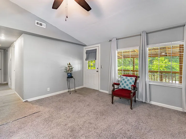 16755 Leisure Loop — Photo 6