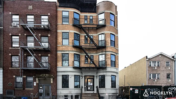 Rented by Reside New York | media 6