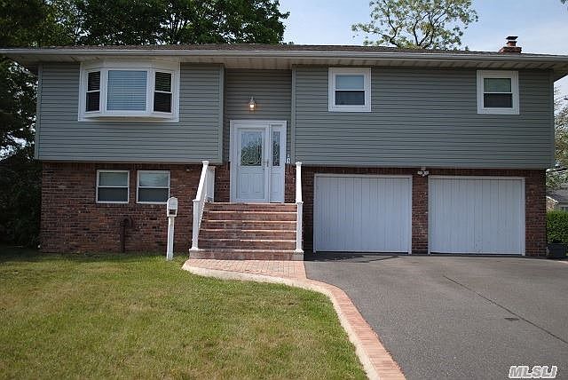 1st image of 3 Daniel Ct