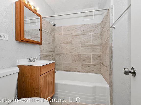 5th image of 7200 S Coles Ave #404