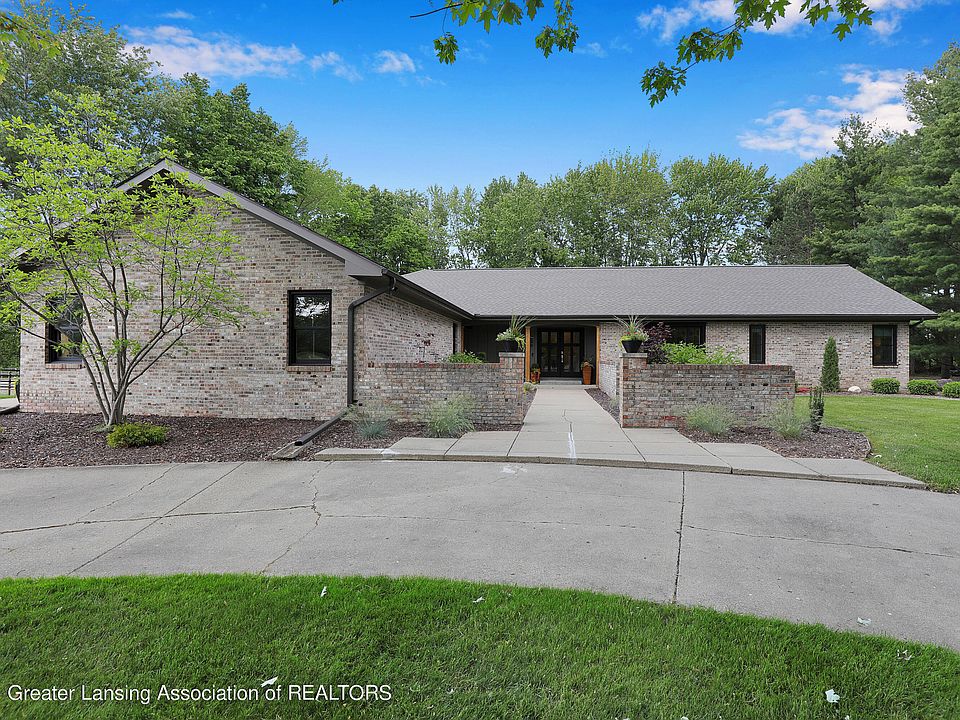 1st image of 260 Wind N Wood Dr