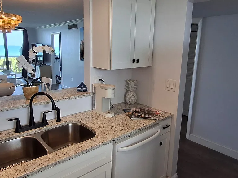 10600 S Ocean Dr #209 — Photo 47