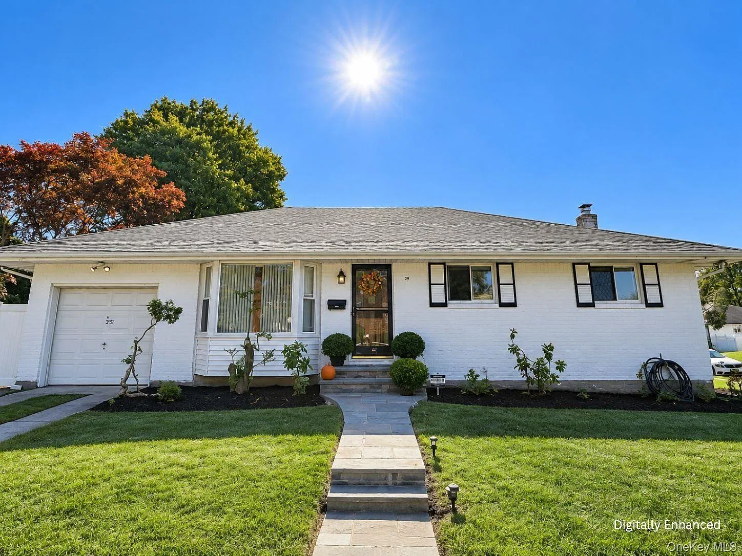 3 bed, 3.0 bath, 1528 sqft, $5,800 — Photo 1