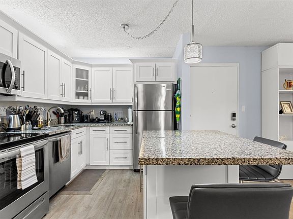 4th image of 10709 W Clairmont Cir #111