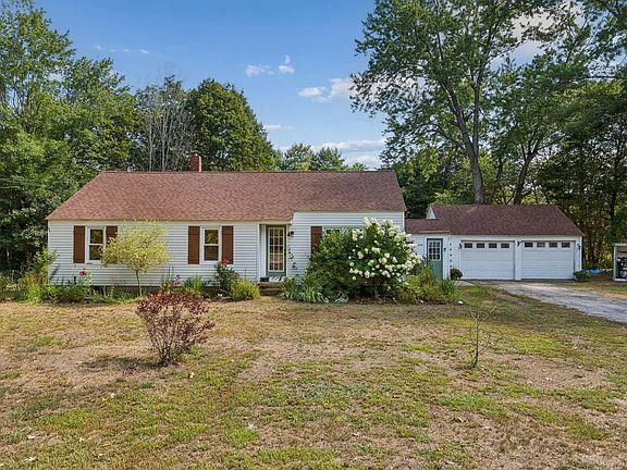 2nd image of 204 Shaker Road