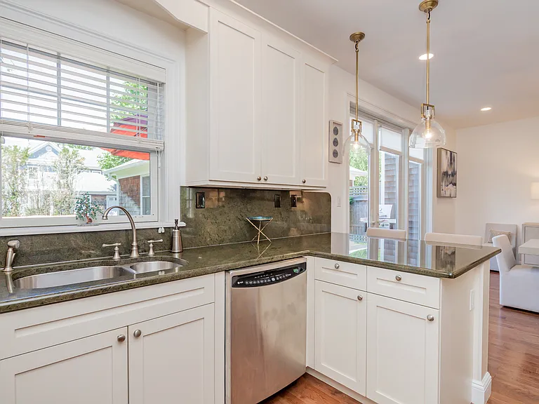 28 Andrew Ct — Photo 15