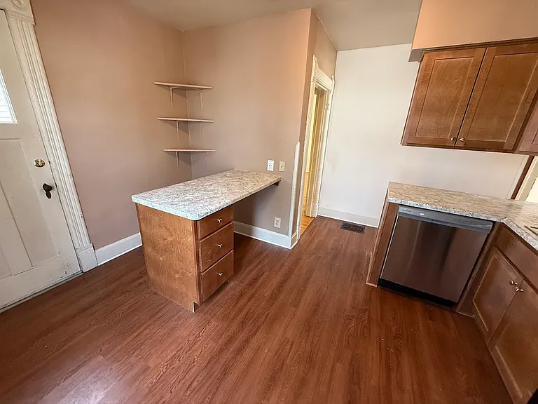 1812 Madison St #2 — Photo 2