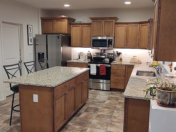 4th image of 17114 W Rolling Hills Ln