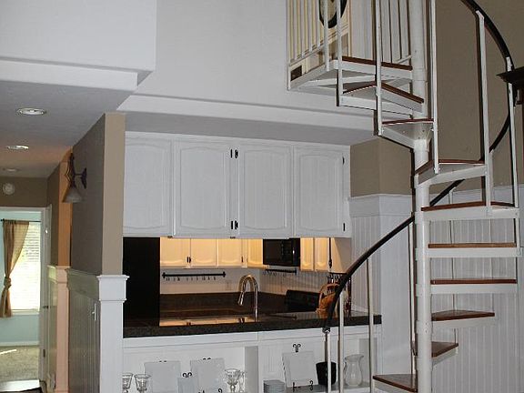 4th image of 6047 Scotts Valley Dr