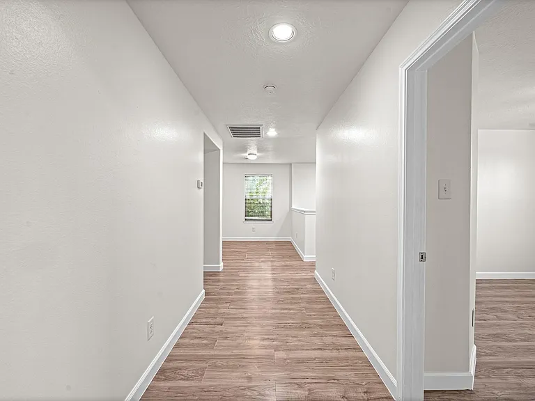 15623 Harris Canyon Ln — Photo 29