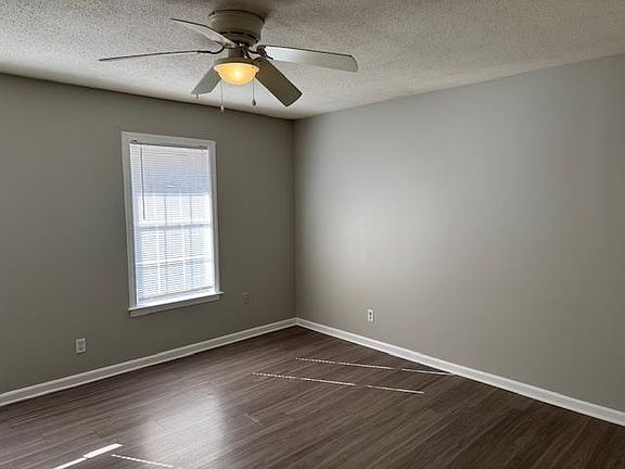 3rd image of 2990-2992 Stage Park Pl
