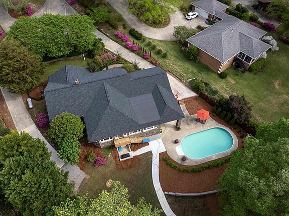 4th image of 463 Ridge Rd