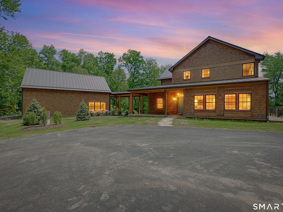 1st image of 158 West Quasset Road