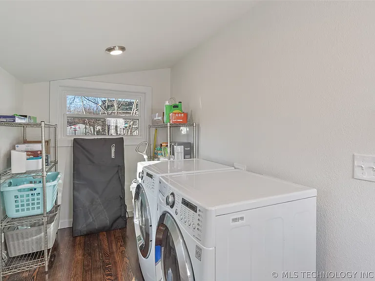 700 N McKinley Ave — Photo 25