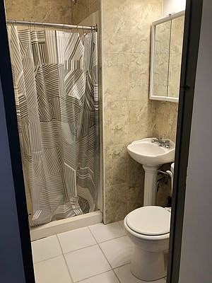 3rd image of 307 E 14th St #201
