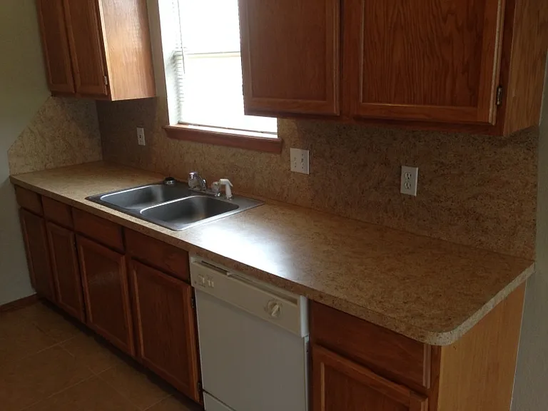 3417 Shadow St — Photo 2