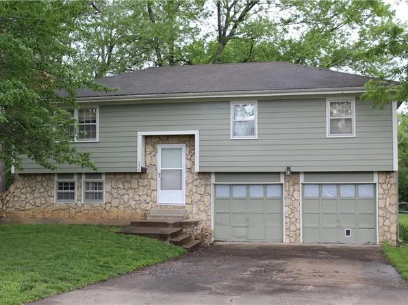 536 S Oscar St, Olathe, KS 66061