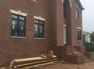 75 Venus Pl, Staten Island, NY 10312
