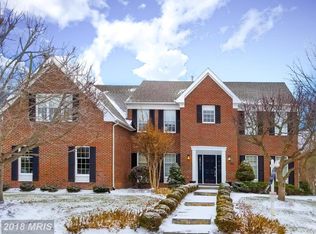 1707 Raleigh Hill Rd, Vienna, VA 22182