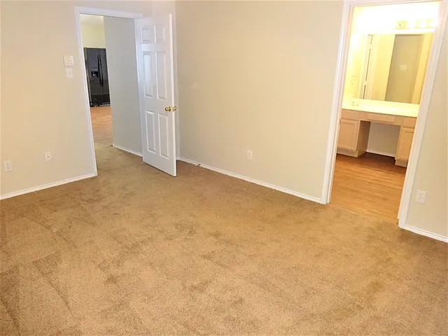 649 Babbling Brook Dr — Photo 6