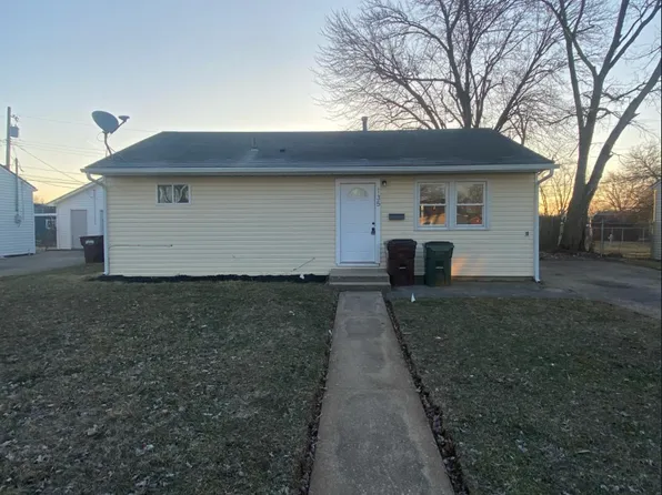 135 Pat Ln, Fairborn, OH 45324