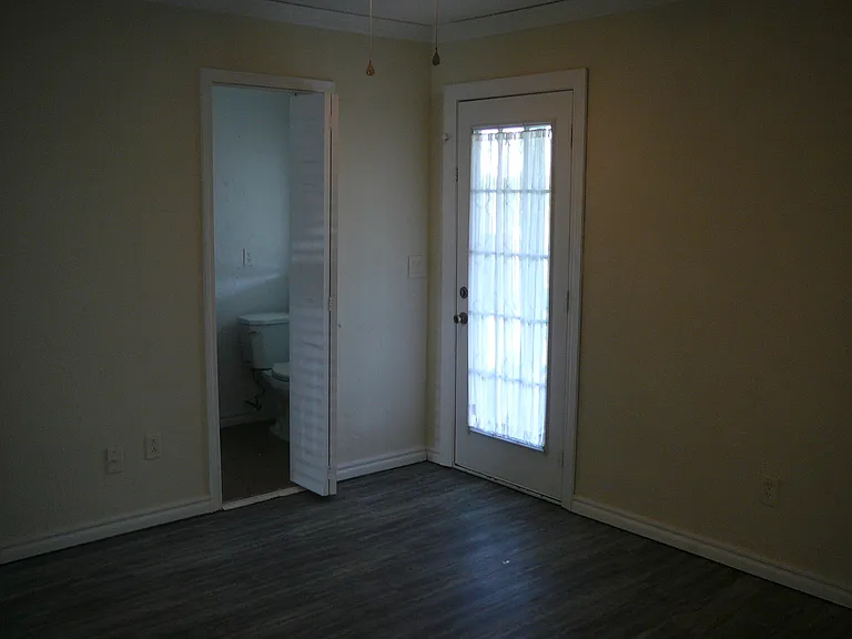 2917 Hickory Ln — Photo 14