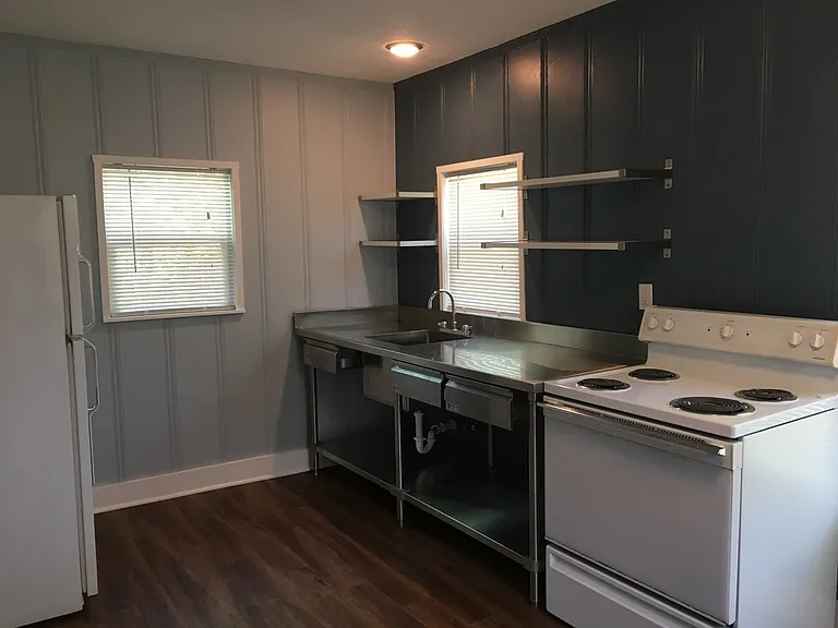 903 Haynes St #A — Photo 4