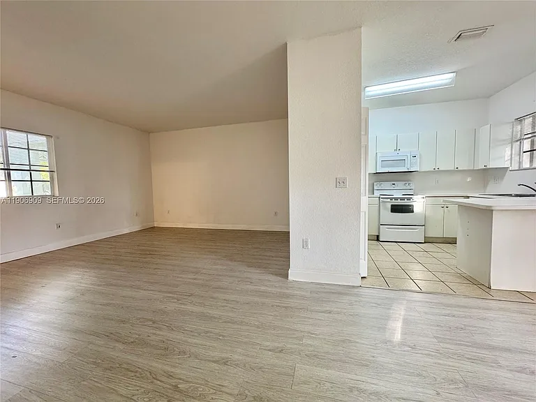 2590 NE 3rd Dr #203 — Photo 21