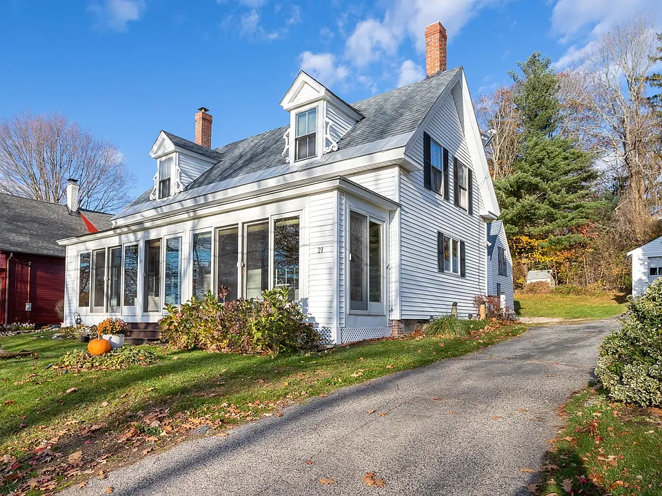 21 Old Ferry Ln