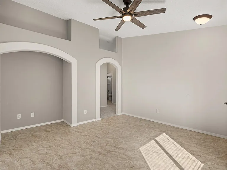 6136 Vaughn Dr NE — Photo 3