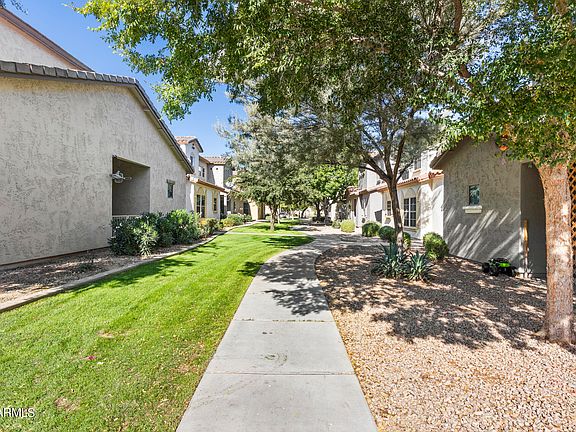4th image of 17720 W WOODROW Lane