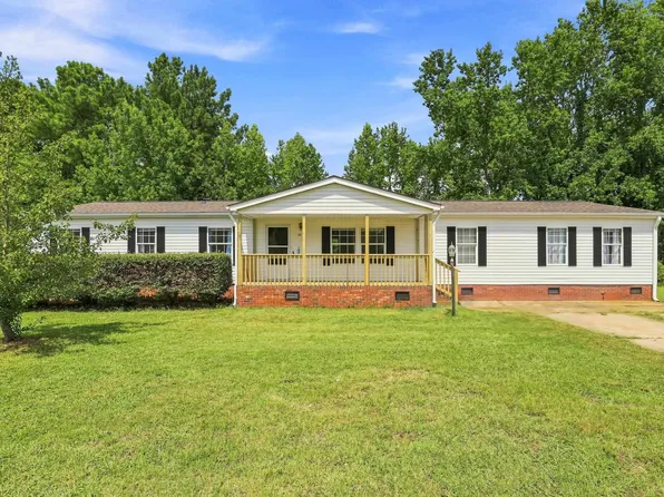 156 Falcon Ridge Dr, Boiling Springs, SC 29316